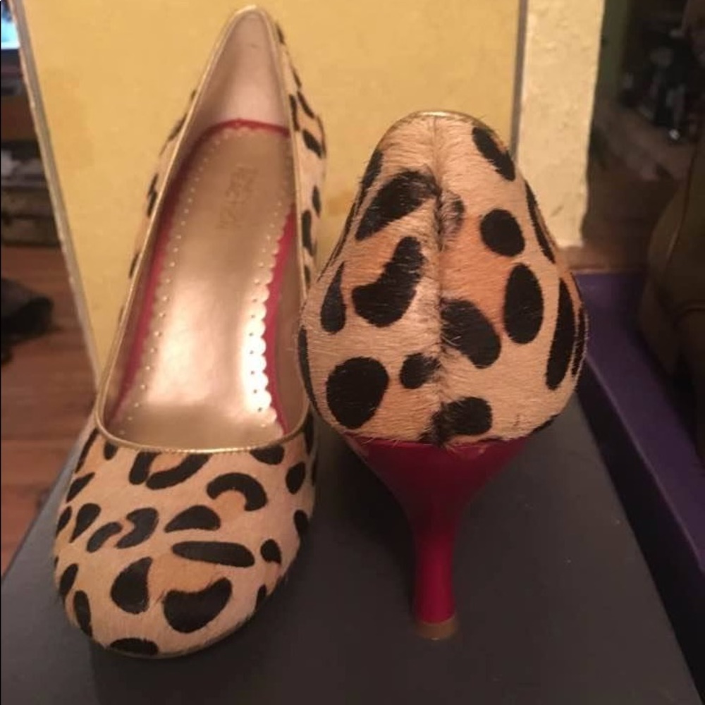 **Kenneth Cole Leopard Print Heels